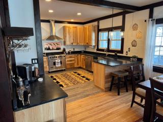 Group Getaway in White Mountains 8 bedrooms, all ensuite - Woodstock - 7