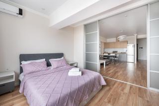 One Bedroom Apartment Near Arbat In The Center of Almaty - Zhezdi - 7