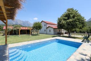 Guesthouse Micaj - Vranisht - 0