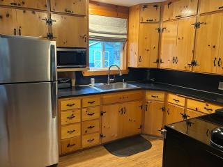 Beautiful Bungalow and Bunk House, Close to Lake - Nordman - 3