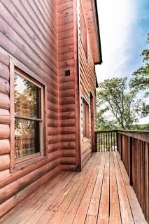 Rustic Escape Cabin w Private Hot Tub & Grill - 9