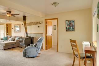 6 Mi to Main St Oceanfront Cottage in Ketchikan - Ketchikan - 4