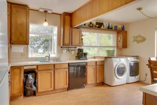 6 Mi to Main St Oceanfront Cottage in Ketchikan - Ketchikan - 1