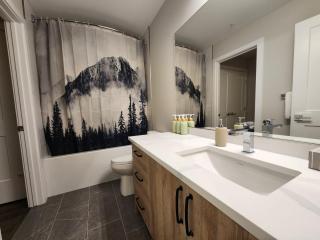 Riverstone Retreat in Golden BC - 1