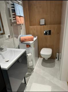 Apartament SUNNY Przy Rynku z klimatyzacją i parkingiem - Kielce - 7
