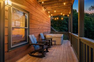 Summer Retreat Hot Tub Game Room w Views - 9