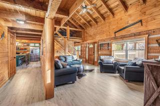 Smokies Getaway with Fire Pit Game Room & Hot Tub - 1