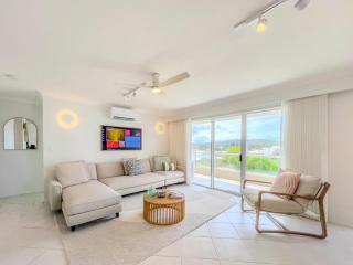 Beach By The Window - Gold Coast - 9