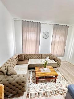 Lovely Apartment - 15 Min from Airport & City Center, 5 Min from Vienna Main-Bus Station EZ10b - Vienne - 4