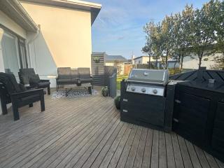 Family Home Near the AirPort - 7