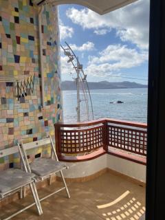 Estudio luminoso, primera línea de playa de las canteras - Las Palmas de Gran Canaria - 9