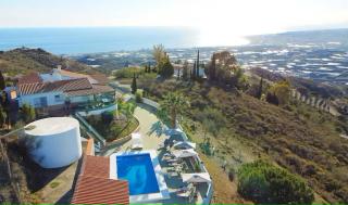 Luxury Villa -Jacuzzi, Heated Pool, Stunning Views - Carraspite - 0