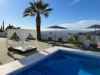Luxury Villa -Jacuzzi, Heated Pool, Stunning Views - Carraspite - 2
