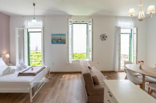 Petra Sea View Studio - 9