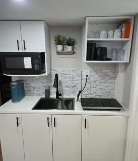 Cozy 2 bedroom basement with side entrance - - 2