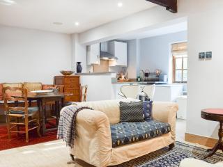 The Library Suite - - 9