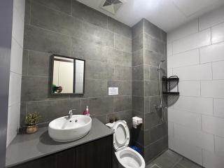 The Podium Studio 4pax - AEON mall Kuching - Kuching - 1