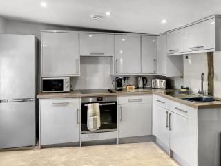 The Friars Apartment, Eastbridge Hospital - Canterbury - 6