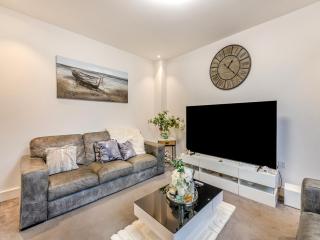 Luxury Living - Canterbury - 8