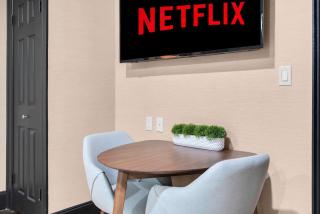 Stylish 1BR Apartment in the Heart of the City with Gym - 8