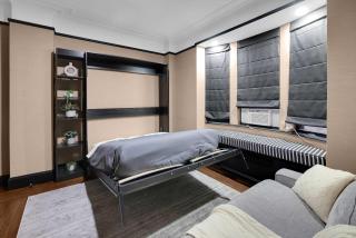 Stylish 1BR Apartment in the Heart of the City with Gym - 4