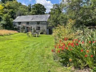 Cwmberwyn - Llansaintfraed in Elvel - 0