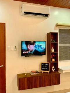 J & A Homestay - - 1