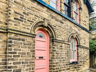 Saltaire Mill Cottage - Saltaire - 0