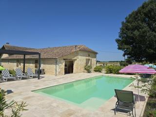 Charmant gîte en pierre avec piscine partagée, WiFi, proche de Bergerac - FR-1-616-490 - 0
