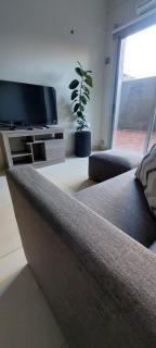 Elegante y amplio departamento en planta baja - 4