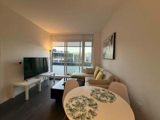 Brand new stylish Cf center 1B1B - Richmond - 7