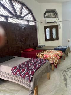 Manavi Home Stay - Mathura - 6