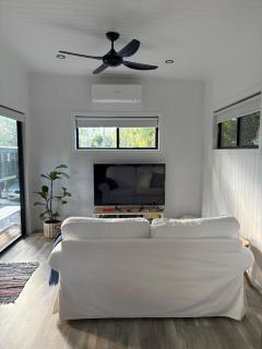 Cute and cosy 1 bedroom cabin - Mooloolah - 6