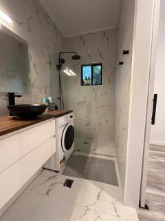 Cute and cosy 1 bedroom cabin - 5