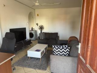 Spacious 1BR Oasis Top Amenities - Mombasa - 4