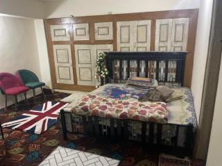 Al Hassan Guest House Astore - 1