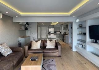 Modern 2-Bedroom Apartment with City View Central Tangier - Tanger - 9