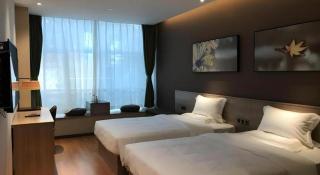GreenTree Alliance Hotel Chongqing Fortune Plaza Xingfu Square Guangdianyuan Light Rail Station - Chongqing - 9