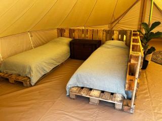 Slow Life Sweden - Family Glamping Tent Poppel - - 4