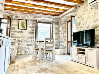 Apartaments Charlie Chaplin - Kotor - 0