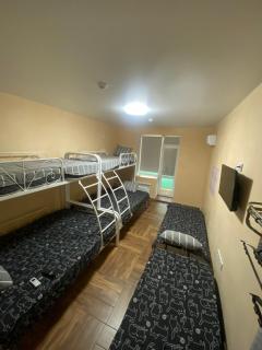 Hostel 5 Capsule Rooms & Comfort Rooms - Ustʼ-Kamenogorsk - 4