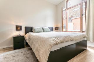 Elegant 3BR & 1LR Waterfront Retreat in Ghent - Gand - 0