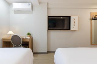 Home Inn-Wuhan Yellow Crane Tower Epiphyllum Forest Huayi Select Hotel - Wuhan - 9