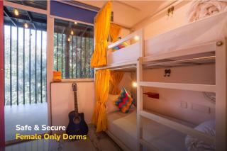goSTOPS PLUS Gurugram, Baani Square - Gurgaon - 1