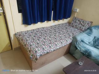 Bed And Breakfast At Pushpanjali Residency Phase 2 Bunglow No A1 Owale Ghodbunder Road Thane West - Thane - 7