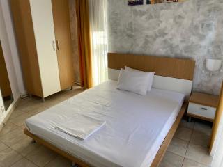 Emma and Armin Apartments & Garden - Eforie Nord - 4