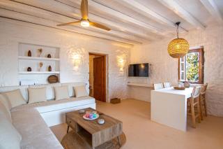 Agnanti Mountain & Sea Hideaway - - 7