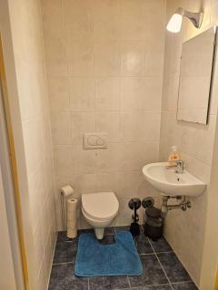 Innsbruck City View Apartment with 2 Bedrooms - 2
