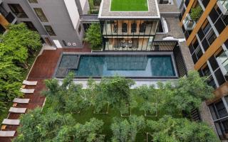 Modern pool view BTS Ekkamai-1BR - Bangkok - 2
