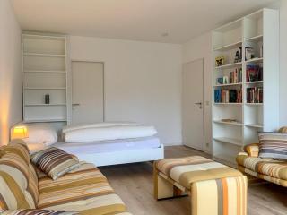 Central flat with 3 bedrooms and free parking space - Monaco di Baviera - 9